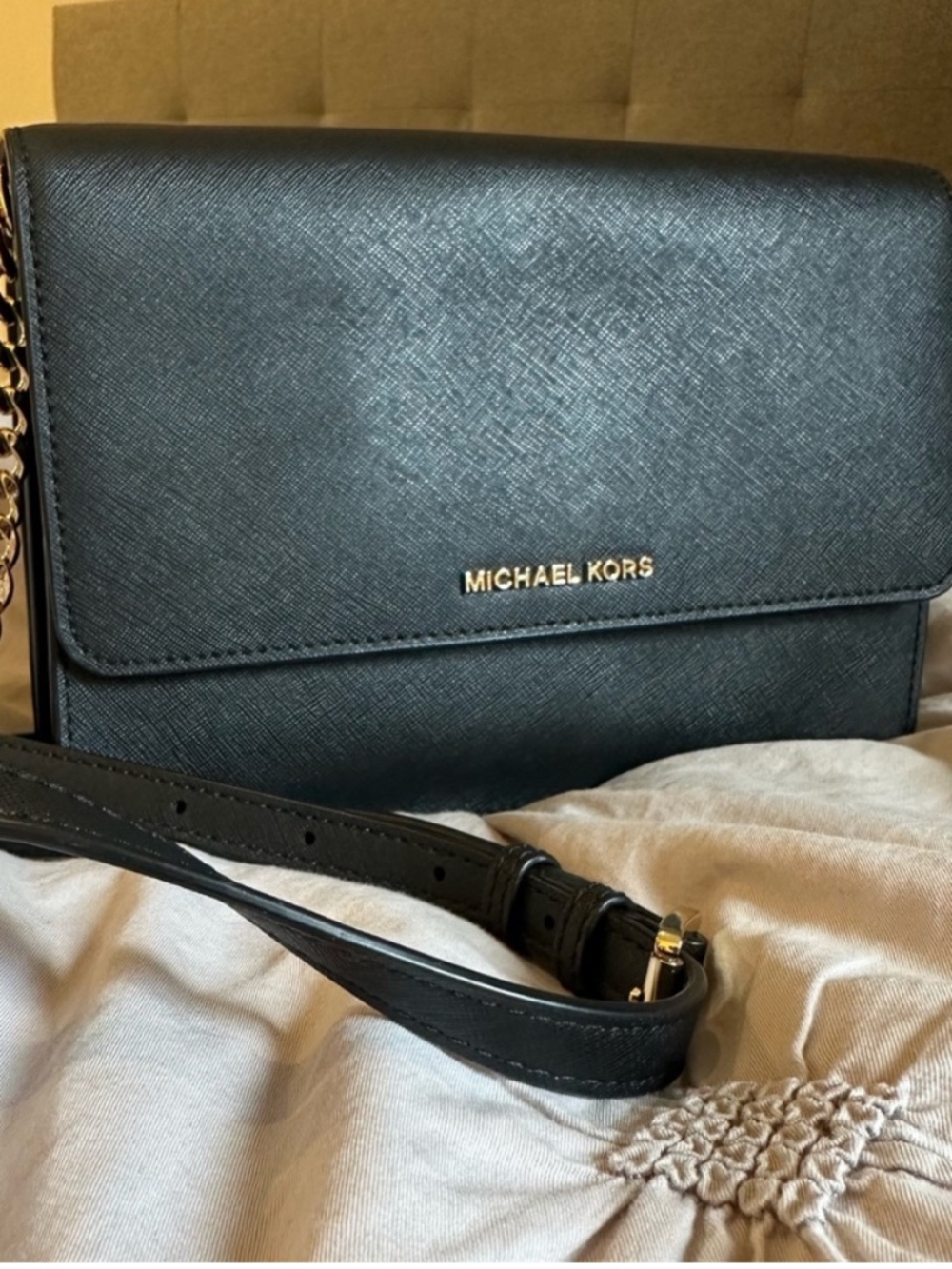 Michael Kors Cross body purse